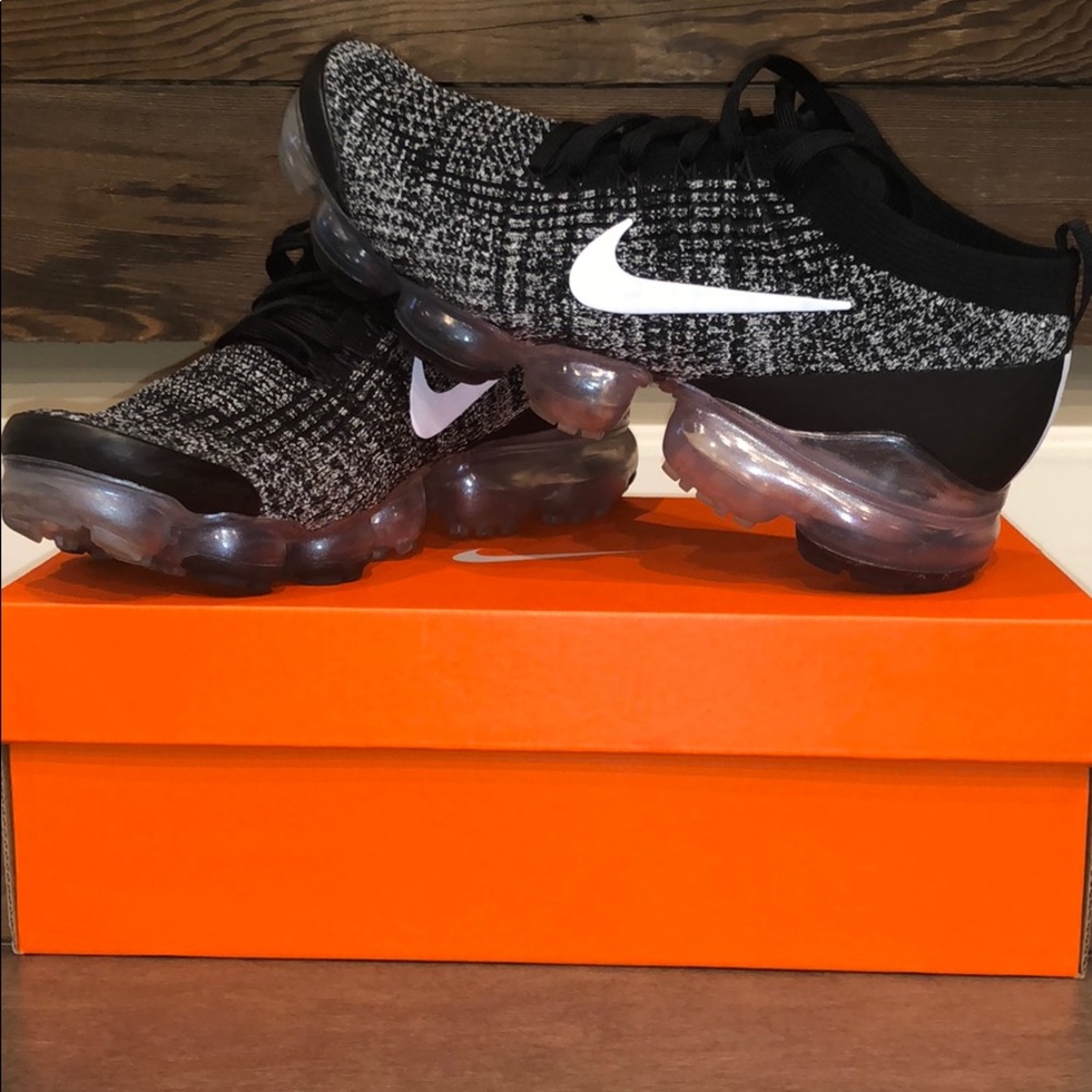 Nike Air vapormax flyknit running shoes
